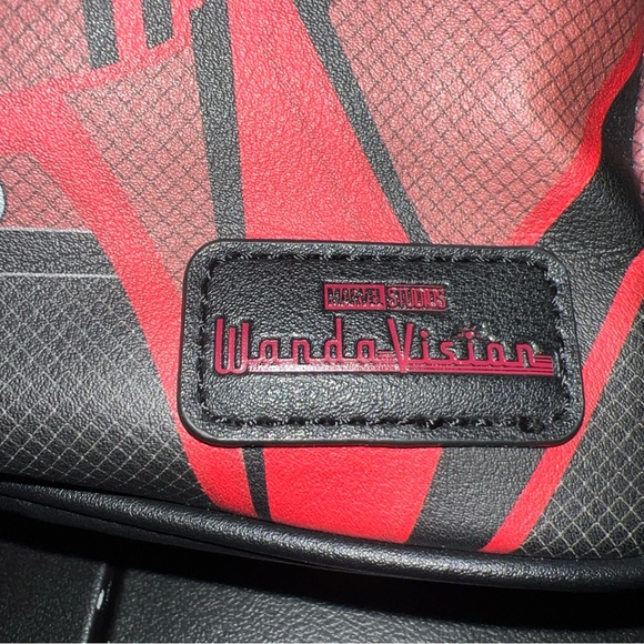 WandaVision mini backpack - Picture 9 of 9